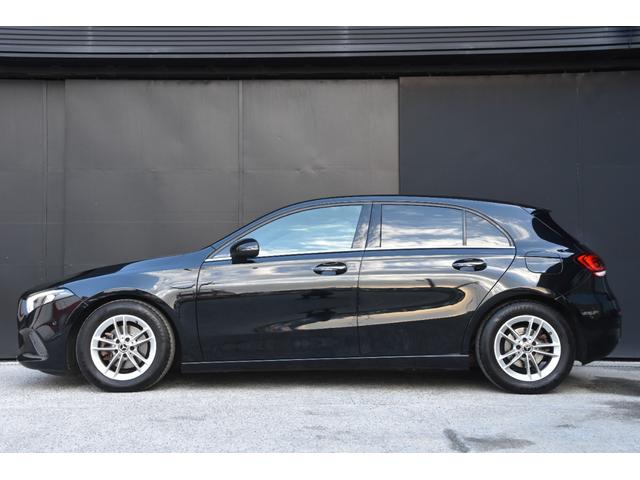 Ａクラス Ａ１８０　スタイル　純ナビ　Ｂカメラ　ＴＶ　ＣａｒＰｌａｙ　レーダーセーフティＰＫＧ　ハーフレザー　シートヒーター　パワーシート　キーレスゴー　パドルシフト　ドラレコ　純１６ｉｎｃＡＷ　ＬＥＤライト　ＥＴＣ（42枚目）