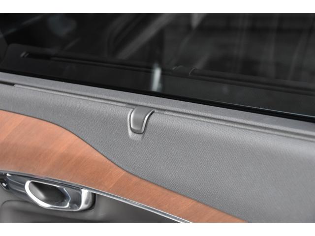 XC90 T6 AWD インスクリプション パノラマSR 黒革 HUD CarPlay 純20incAW ACC BSM LKA クロストラフィック パークアシスト オートテールゲート パワーシート ベンチレーション ヒーター ドラレコ(35枚目)