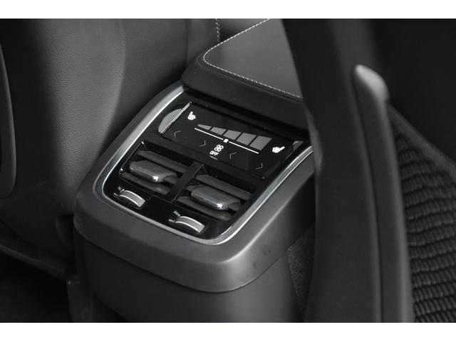XC90 T6 AWD インスクリプション パノラマSR 黒革 HUD CarPlay 純20incAW ACC BSM LKA クロストラフィック パークアシスト オートテールゲート パワーシート ベンチレーション ヒーター ドラレコ(36枚目)