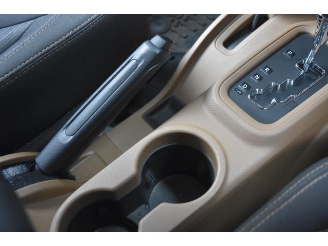 ジープ・ラングラーアンリミテッド スポーツ USバンパー ULTRA17incAW リフトアップ ワンオーナー ナビ フルセグTV サイドカメラ クルーズコントロール キーレス ETC(22枚目)