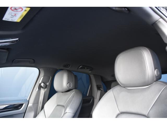 カイエン ベースグレード　黒革　ＡＣＣ　ナビ　３６０度カメラ　ＣａｒＰｌａｙ　ＢＳＭ　サラウンドアシスト　ポルシェアクティブセーフ　オートテールゲート　パワーシート　シートヒーター　ＬＥＤライト　ＥＴＣ（13枚目）