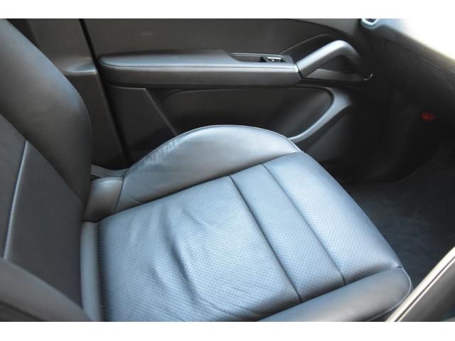 カイエン ベースグレード　黒革　ＡＣＣ　ナビ　３６０度カメラ　ＣａｒＰｌａｙ　ＢＳＭ　サラウンドアシスト　ポルシェアクティブセーフ　オートテールゲート　パワーシート　シートヒーター　ＬＥＤライト　ＥＴＣ（28枚目）