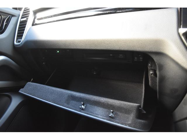 カイエン ベースグレード　黒革　ＡＣＣ　ナビ　３６０度カメラ　ＣａｒＰｌａｙ　ＢＳＭ　サラウンドアシスト　ポルシェアクティブセーフ　オートテールゲート　パワーシート　シートヒーター　ＬＥＤライト　ＥＴＣ（29枚目）