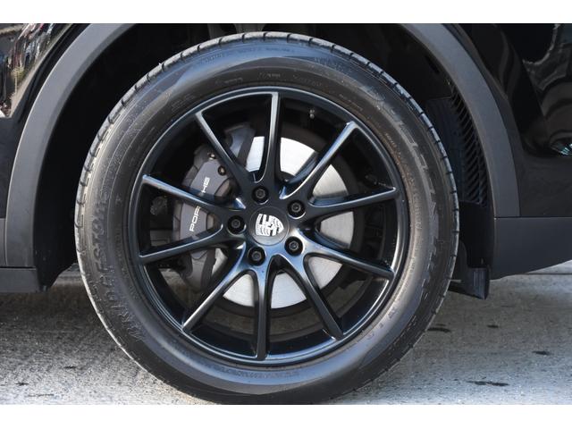 カイエン ベースグレード　黒革　ＡＣＣ　ナビ　３６０度カメラ　ＣａｒＰｌａｙ　ＢＳＭ　サラウンドアシスト　ポルシェアクティブセーフ　オートテールゲート　パワーシート　シートヒーター　ＬＥＤライト　ＥＴＣ（48枚目）