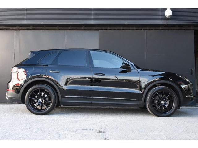 カイエン ベースグレード　黒革　ＡＣＣ　ナビ　３６０度カメラ　ＣａｒＰｌａｙ　ＢＳＭ　サラウンドアシスト　ポルシェアクティブセーフ　オートテールゲート　パワーシート　シートヒーター　ＬＥＤライト　ＥＴＣ（50枚目）