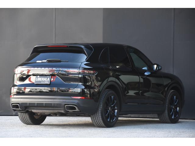 カイエン ベースグレード　黒革　ＡＣＣ　ナビ　３６０度カメラ　ＣａｒＰｌａｙ　ＢＳＭ　サラウンドアシスト　ポルシェアクティブセーフ　オートテールゲート　パワーシート　シートヒーター　ＬＥＤライト　ＥＴＣ（52枚目）