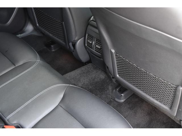 ＧＬＡクラス 　プレミアムＰＫＧ　ＳＲ　黒革　ｈａｒｍａｎ／ｋａｒｄｏｎ　純ナビ　Ｂカメラ　ＣａｒＰｌａｙ　フルセグＴＶ　オートテールゲート　パワーシート　シートヒーター　キーレスゴー　純１８ＡＷ　ＬＥＤ　ＥＴＣ（35枚目）