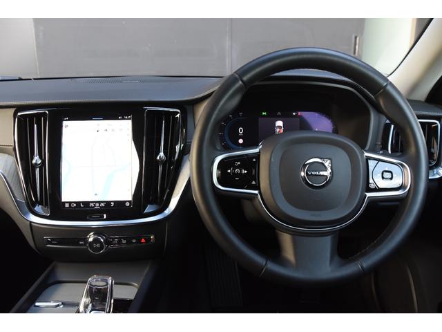 Ｖ６０ アルティメット　Ｂ４　黒革　Ｇｏｏｇｌｅナビ　ＣａｒＰｌａｙ　３６０度カメラ　ｈａｒｍａｎ／ｋａｒｄｏｎ　オートテールゲート　ＡＣＣ　ＢＳＭ　ＬＫＡ　ＨＵＤ　前後ドラレコ　パワーシート　シートヒーター　ベンチレーション（14枚目）
