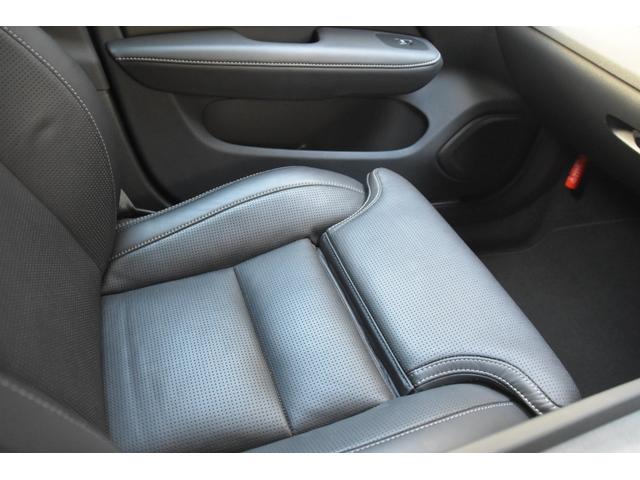 Ｖ６０ アルティメット　Ｂ４　黒革　Ｇｏｏｇｌｅナビ　ＣａｒＰｌａｙ　３６０度カメラ　ｈａｒｍａｎ／ｋａｒｄｏｎ　オートテールゲート　ＡＣＣ　ＢＳＭ　ＬＫＡ　ＨＵＤ　前後ドラレコ　パワーシート　シートヒーター　ベンチレーション（30枚目）