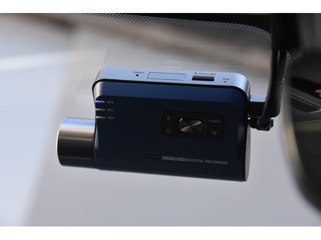 Ｖ６０ アルティメット　Ｂ４　黒革　Ｇｏｏｇｌｅナビ　ＣａｒＰｌａｙ　３６０度カメラ　ｈａｒｍａｎ／ｋａｒｄｏｎ　オートテールゲート　ＡＣＣ　ＢＳＭ　ＬＫＡ　ＨＵＤ　前後ドラレコ　パワーシート　シートヒーター　ベンチレーション（33枚目）