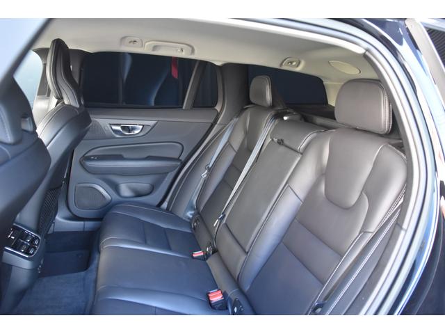 Ｖ６０ アルティメット　Ｂ４　黒革　Ｇｏｏｇｌｅナビ　ＣａｒＰｌａｙ　３６０度カメラ　ｈａｒｍａｎ／ｋａｒｄｏｎ　オートテールゲート　ＡＣＣ　ＢＳＭ　ＬＫＡ　ＨＵＤ　前後ドラレコ　パワーシート　シートヒーター　ベンチレーション（42枚目）