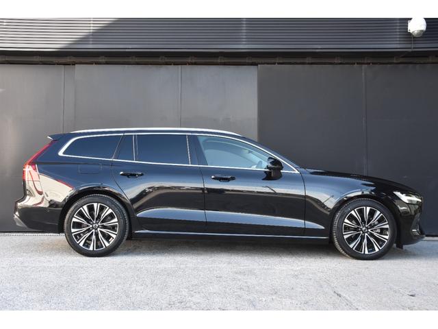 Ｖ６０ アルティメット　Ｂ４　黒革　Ｇｏｏｇｌｅナビ　ＣａｒＰｌａｙ　３６０度カメラ　ｈａｒｍａｎ／ｋａｒｄｏｎ　オートテールゲート　ＡＣＣ　ＢＳＭ　ＬＫＡ　ＨＵＤ　前後ドラレコ　パワーシート　シートヒーター　ベンチレーション（51枚目）