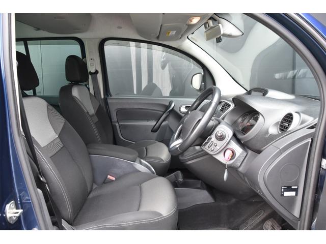 販売車輌は全て修復歴無し車両のみ。お乗りいただいてからもご安心いただける、最長５年間の選べる性能保証もご用意しております。