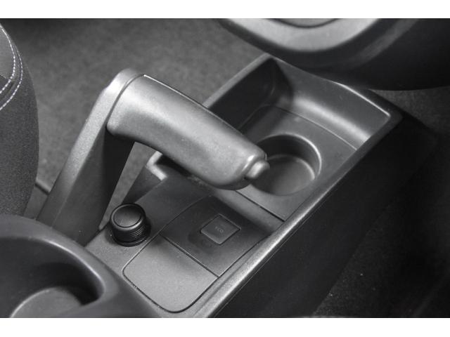 ＬＩＢＥＲＡＬＡの名前の由来はラテン語で「ｌｉｂｅｒａ：自由」と「ａｌａ：翼」を意味し、それらを組合せた造語です。自由な翼を得て思う存分人生を謳歌して欲しいという願いが込められています。