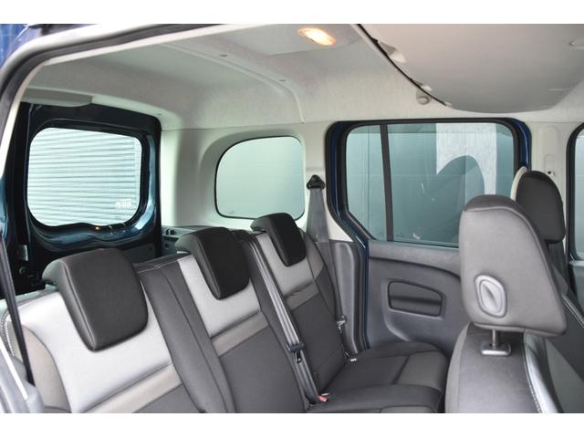 ＬＩＢＥＲＡＬＡではガリバーグループのネットワークを駆使し、全国から選りすぐりのプレミアムカーだけをご用意してお客様のご来店をお待ちしております。