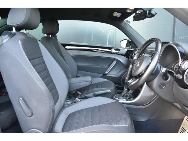 ザ・ビートル ２．０Ｒライン　３連メーター　純正ナビ　フルセグ　Ｂカメラ　リヤスポイラー　ツインエキゾーストパイプ　レッドブレーキキャリパー　クルコン　コーナーセンサー　純正１８ＡＷ　プッシュスタート　ＭＴモード付ＡＴ　ＥＴＣ（5枚目）