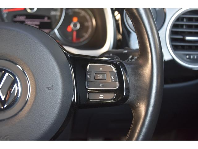 ザ・ビートル ２．０Ｒライン　３連メーター　純正ナビ　フルセグ　Ｂカメラ　リヤスポイラー　ツインエキゾーストパイプ　レッドブレーキキャリパー　クルコン　コーナーセンサー　純正１８ＡＷ　プッシュスタート　ＭＴモード付ＡＴ　ＥＴＣ（17枚目）