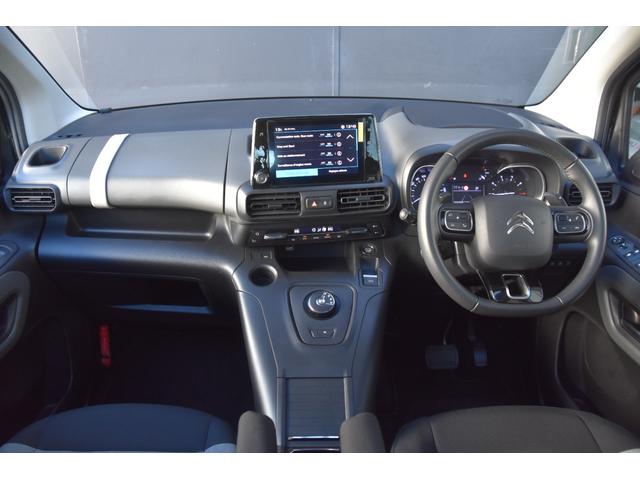 ベルランゴ エディション・ノアール 特別仕様車 パノラミックルーフ ACC ディスプレイオーディオ Bカメラ Apple carPlay ブラインドスポットアシスト コーナーセンサー LED ルーフレール プッシュスタート 前後ドラレコ(4枚目)