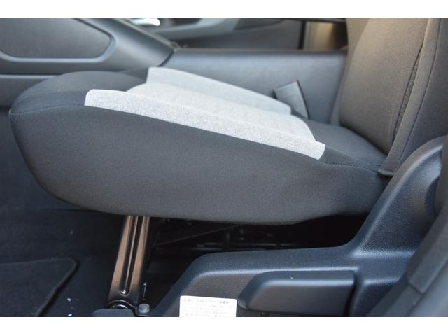 ベルランゴ エディション・ノアール 特別仕様車 パノラミックルーフ ACC ディスプレイオーディオ Bカメラ Apple carPlay ブラインドスポットアシスト コーナーセンサー LED ルーフレール プッシュスタート 前後ドラレコ(12枚目)