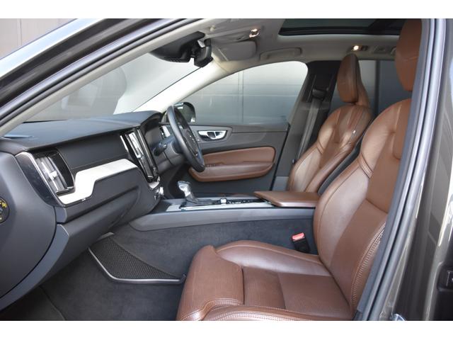 ＸＣ６０ Ｄ４　ＡＷＤ　インスクリプション　ワンオーナー　パノラマＳＲ　インテリＳＦ　ＡＣＣ　茶革　純正ナビ　フルセグ　全方位カメラ　Ａｐｐｌｅ　ｃａｒＰｌａｙ　シートヒーター　Ｈａｒｍａｎ　Ｋａｒｄｏｎ　電動バックドア　ＬＥＤ　純正１９ＡＷ（10枚目）