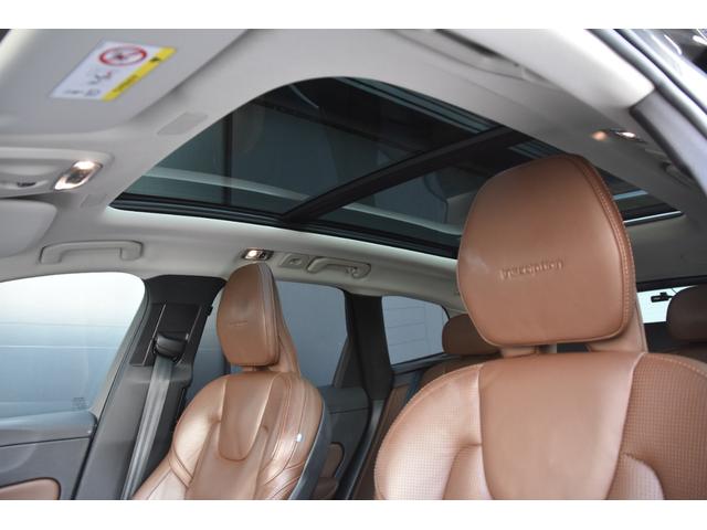 ＸＣ６０ Ｄ４　ＡＷＤ　インスクリプション　ワンオーナー　パノラマＳＲ　インテリＳＦ　ＡＣＣ　茶革　純正ナビ　フルセグ　全方位カメラ　Ａｐｐｌｅ　ｃａｒＰｌａｙ　シートヒーター　Ｈａｒｍａｎ　Ｋａｒｄｏｎ　電動バックドア　ＬＥＤ　純正１９ＡＷ（13枚目）