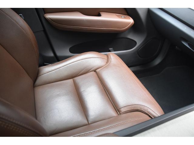 ＸＣ６０ Ｄ４　ＡＷＤ　インスクリプション　ワンオーナー　パノラマＳＲ　インテリＳＦ　ＡＣＣ　茶革　純正ナビ　フルセグ　全方位カメラ　Ａｐｐｌｅ　ｃａｒＰｌａｙ　シートヒーター　Ｈａｒｍａｎ　Ｋａｒｄｏｎ　電動バックドア　ＬＥＤ　純正１９ＡＷ（30枚目）