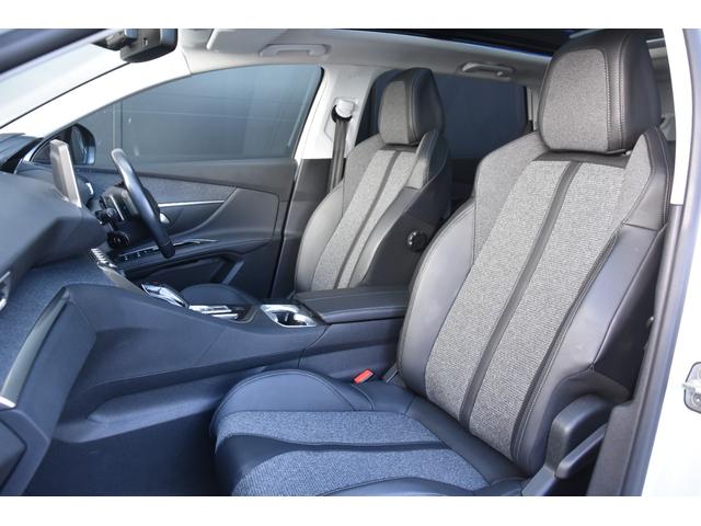 ５００８ アリュール　ＡＣＣ　パノラマＳＲ　純正ナビ　Ｂカメラ　ハーフレザーシート　電動バックドア　コーナーセンサー　ワイヤレス充電　パドルシフト　アイドリングストップ　プッシュスタート　レーンキープ　ＬＥＤヘッドライト（11枚目）