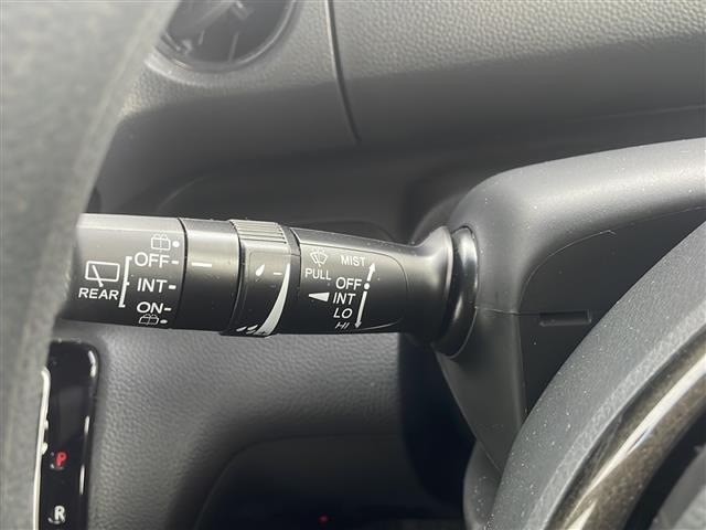 N-BOXカスタム G・Lホンダセンシング 4WD 純正ナビ バックカメラ フルセグ ETC Bluetooth接続 衝突軽減装置 電動スライドドア レーダークルーズコントロール シートヒーター オートライト オートエアコン LEDヘッドライト(12枚目)