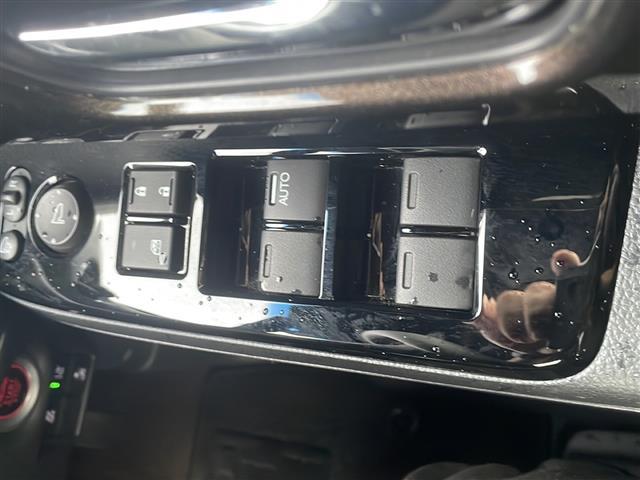 N-BOXカスタム G・Lホンダセンシング 4WD 純正ナビ バックカメラ フルセグ ETC Bluetooth接続 衝突軽減装置 電動スライドドア レーダークルーズコントロール シートヒーター オートライト オートエアコン LEDヘッドライト(25枚目)