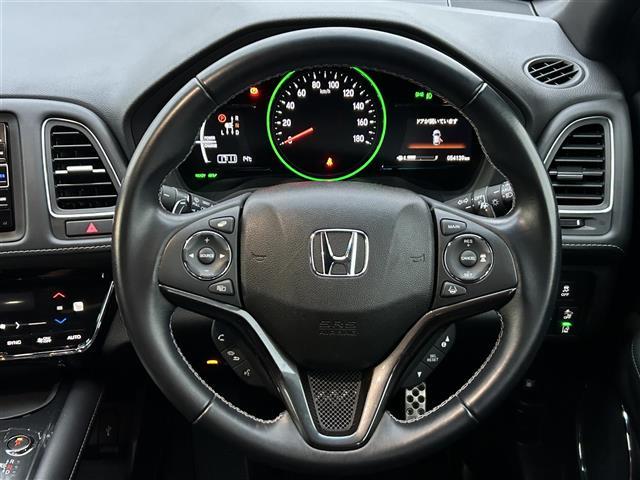 ヴェゼル ハイブリッド　モデューロＸ・ホンダセンシング　ＭｏｄｕｌｏＸフロントバンパー、フロントグリル　純正ナビ　バックカメラ　ＬＥＤオートライト　ＬＥＤフォグランプ　ハーフレザーシート　シートヒーター　純正１８インチＡＷ　パドルシフト　ルーフレール（9枚目）