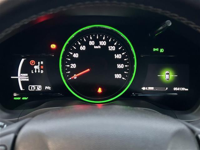 ヴェゼル ハイブリッド　モデューロＸ・ホンダセンシング　ＭｏｄｕｌｏＸフロントバンパー、フロントグリル　純正ナビ　バックカメラ　ＬＥＤオートライト　ＬＥＤフォグランプ　ハーフレザーシート　シートヒーター　純正１８インチＡＷ　パドルシフト　ルーフレール（10枚目）