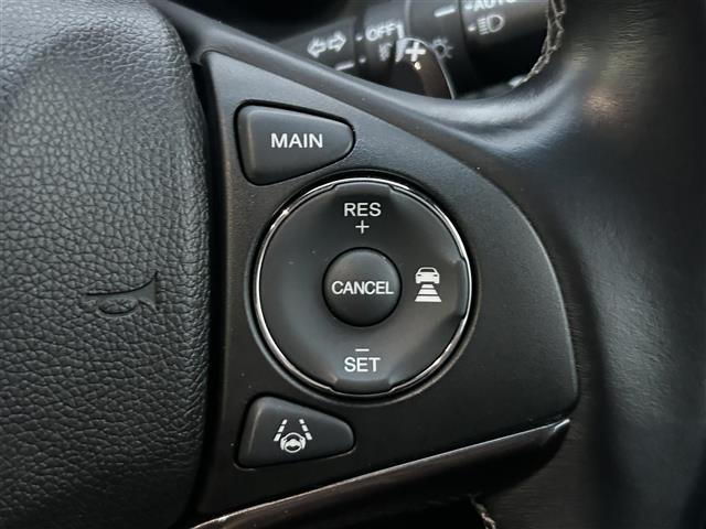 ヴェゼル ハイブリッド　モデューロＸ・ホンダセンシング　ＭｏｄｕｌｏＸフロントバンパー、フロントグリル　純正ナビ　バックカメラ　ＬＥＤオートライト　ＬＥＤフォグランプ　ハーフレザーシート　シートヒーター　純正１８インチＡＷ　パドルシフト　ルーフレール（12枚目）