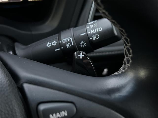 ヴェゼル ハイブリッド　モデューロＸ・ホンダセンシング　ＭｏｄｕｌｏＸフロントバンパー、フロントグリル　純正ナビ　バックカメラ　ＬＥＤオートライト　ＬＥＤフォグランプ　ハーフレザーシート　シートヒーター　純正１８インチＡＷ　パドルシフト　ルーフレール（14枚目）