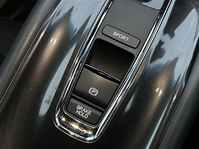 ヴェゼル ハイブリッド　モデューロＸ・ホンダセンシング　ＭｏｄｕｌｏＸフロントバンパー、フロントグリル　純正ナビ　バックカメラ　ＬＥＤオートライト　ＬＥＤフォグランプ　ハーフレザーシート　シートヒーター　純正１８インチＡＷ　パドルシフト　ルーフレール（22枚目）