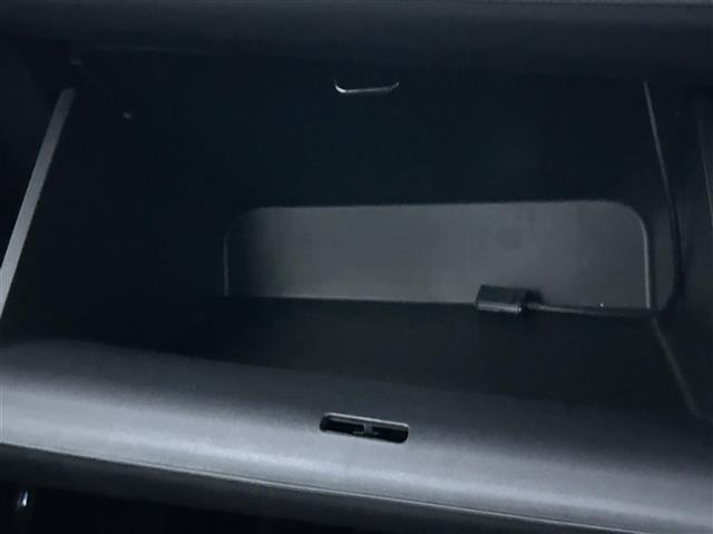 ヴェゼル ハイブリッド　モデューロＸ・ホンダセンシング　ＭｏｄｕｌｏＸフロントバンパー、フロントグリル　純正ナビ　バックカメラ　ＬＥＤオートライト　ＬＥＤフォグランプ　ハーフレザーシート　シートヒーター　純正１８インチＡＷ　パドルシフト　ルーフレール（24枚目）