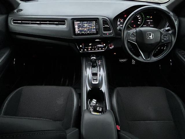 ヴェゼル ハイブリッド　モデューロＸ・ホンダセンシング　ＭｏｄｕｌｏＸフロントバンパー、フロントグリル　純正ナビ　バックカメラ　ＬＥＤオートライト　ＬＥＤフォグランプ　ハーフレザーシート　シートヒーター　純正１８インチＡＷ　パドルシフト　ルーフレール（42枚目）