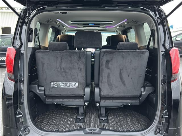 アルファード ２．５Ｓ　Ｃパッケージ　ＡＬＰＩＮＥフリップダウンモニター　ツインムーンルーフ　ＡＬＰＩＮＥナビ　両側パワースライドドア　パワーバックドア　クルーズコントロール　ＬＥＤオートライト　ＬＥＤフォグランプ　ハーフレザーシート（30枚目）