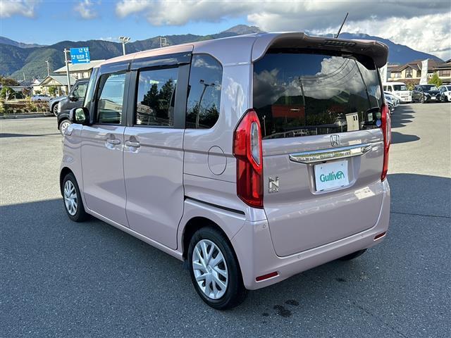 N-BOX L・ターボ 純正ナビ TV/CD/DVD/BT/バックカメラ 両側パワースライドドア ETC プッシュスタート スマートキー スペアキー2本 純正フロアマット 前席シートヒーター ベンチシート 横滑り防止装置(12枚目)