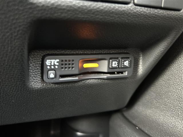 フリード クロスター・ホンダセンシング バックカメラ/ハーフレザーシート/前席シートヒーター/ドライブレコーダー/純正アルミホイール/アイドリングストップ/スマートキー(3枚目)