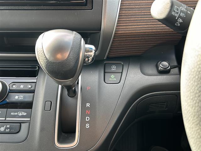 フリード クロスター・ホンダセンシング バックカメラ/ハーフレザーシート/前席シートヒーター/ドライブレコーダー/純正アルミホイール/アイドリングストップ/スマートキー(25枚目)