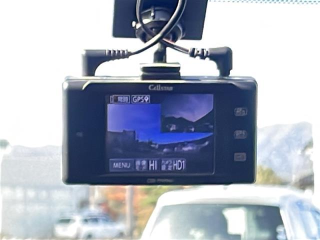 ヴォクシー ZS 煌 純正SDナビ(NSZT-Y64T)CDDVDBTフルセグテレビバックカメラフリップダウンモニターアイドリングストッププッシュスタート両側パワースライドドアETC純正LEDヘッドライト(6枚目)