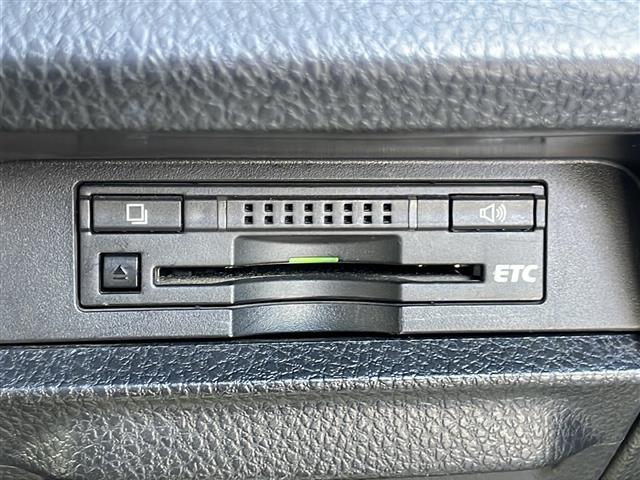 ヴォクシー ZS 煌 純正SDナビ(NSZT-Y64T)CDDVDBTフルセグテレビバックカメラフリップダウンモニターアイドリングストッププッシュスタート両側パワースライドドアETC純正LEDヘッドライト(7枚目)