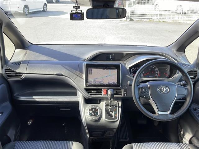 ヴォクシー ZS 煌 純正SDナビ(NSZT-Y64T)CDDVDBTフルセグテレビバックカメラフリップダウンモニターアイドリングストッププッシュスタート両側パワースライドドアETC純正LEDヘッドライト(11枚目)