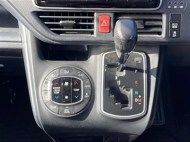 ヴォクシー ZS 煌 純正SDナビ(NSZT-Y64T)CDDVDBTフルセグテレビバックカメラフリップダウンモニターアイドリングストッププッシュスタート両側パワースライドドアETC純正LEDヘッドライト(17枚目)