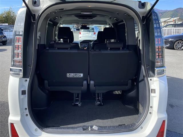 ヴォクシー ZS 煌 純正SDナビ(NSZT-Y64T)CDDVDBTフルセグテレビバックカメラフリップダウンモニターアイドリングストッププッシュスタート両側パワースライドドアETC純正LEDヘッドライト(18枚目)