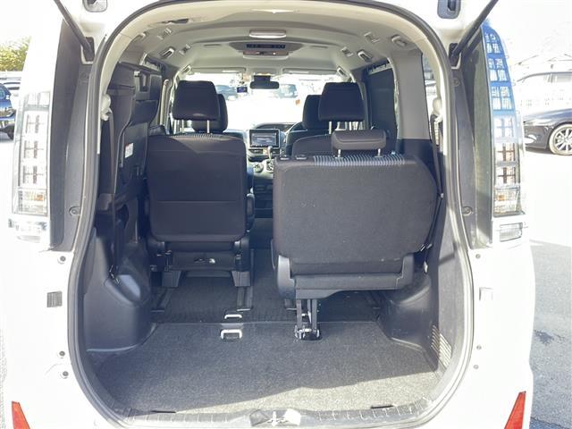 ヴォクシー ZS 煌 純正SDナビ(NSZT-Y64T)CDDVDBTフルセグテレビバックカメラフリップダウンモニターアイドリングストッププッシュスタート両側パワースライドドアETC純正LEDヘッドライト(20枚目)