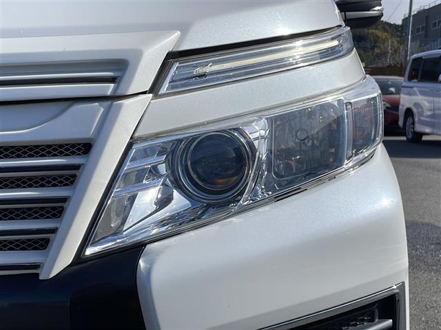 ヴォクシー ZS 煌 純正SDナビ(NSZT-Y64T)CDDVDBTフルセグテレビバックカメラフリップダウンモニターアイドリングストッププッシュスタート両側パワースライドドアETC純正LEDヘッドライト(29枚目)