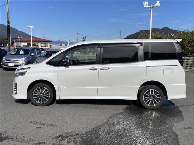 ヴォクシー ZS 煌 純正SDナビ(NSZT-Y64T)CDDVDBTフルセグテレビバックカメラフリップダウンモニターアイドリングストッププッシュスタート両側パワースライドドアETC純正LEDヘッドライト(30枚目)