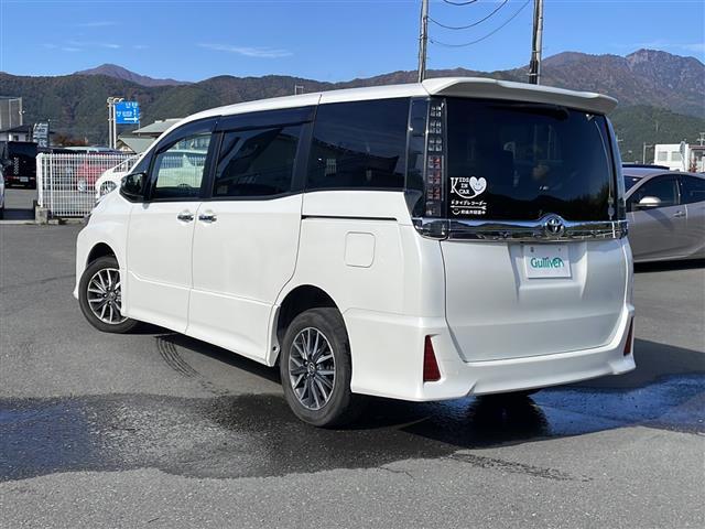 ヴォクシー ZS 煌 純正SDナビ(NSZT-Y64T)CDDVDBTフルセグテレビバックカメラフリップダウンモニターアイドリングストッププッシュスタート両側パワースライドドアETC純正LEDヘッドライト(43枚目)