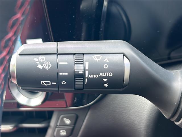 NX NX350h Fスポーツ 純正ナビ ムーンルーフ マークレビンソン 全方位カメラ パワーバックドア 三眼フルLEDオートライト LEDフォグランプ レザーシート メモリ付きパワーシート シートベンチレーション ビルトインETC(17枚目)